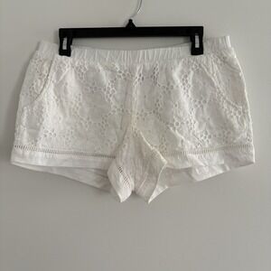 Lilly Pulitzer Ladies White Buttercup High Waist Scalloped Shorts SzM